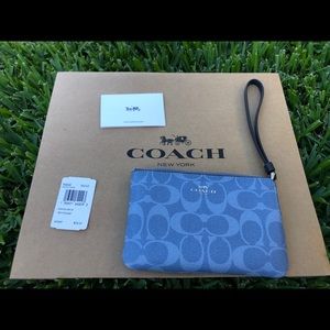 New Coach Corner Zip Wristlet Canvas Light Denim